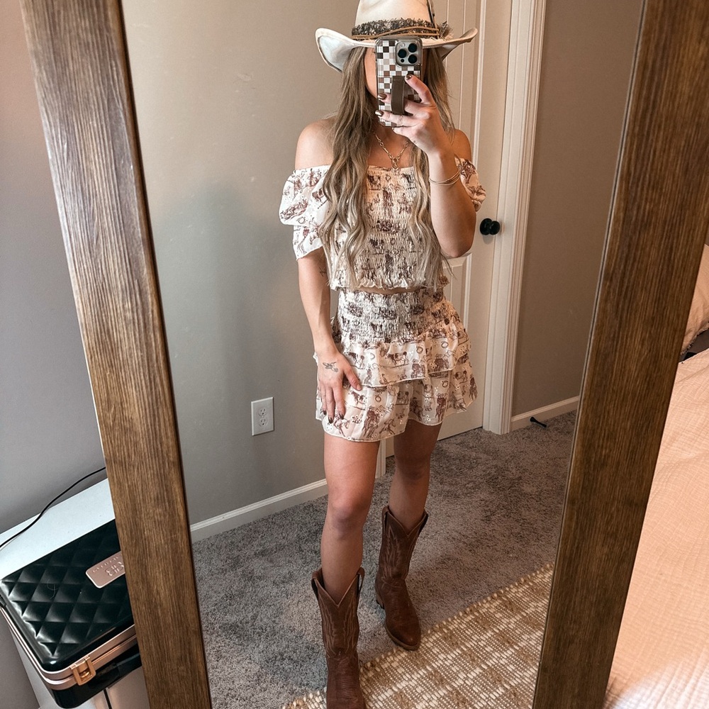 NWT Western Scene High-Waisted Skort | Cream - Picture 7 of 7